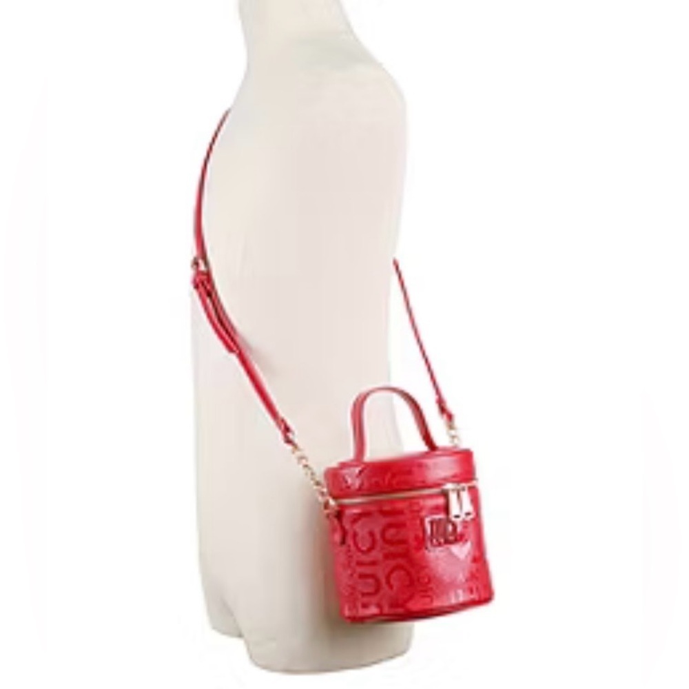 Juicy By Juicy Couture Jet Set Bucket Bag